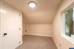 225 21st Ave, Sweet Home, OR 97386 - Photo 22