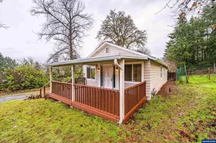 225 21st Ave, Sweet Home, OR 97386 - Photo 2