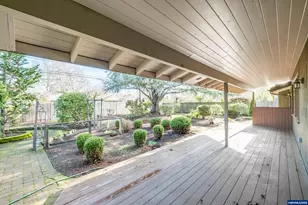 1555 NW 13th St, Corvallis, OR 97330 - Photo 44