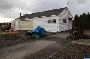 38696 Griggs Dr, Lebanon, OR 97355 - Photo 34