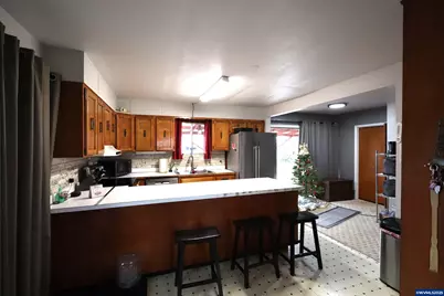 38696 Griggs Dr, Lebanon, OR 97355 - Photo 8