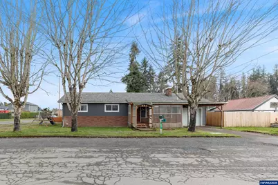 642 N 6th Av, Stayton, OR 97383 - Photo 1