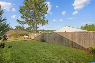 1194 SW Maple St, Dallas, OR 97338 - Photo 34