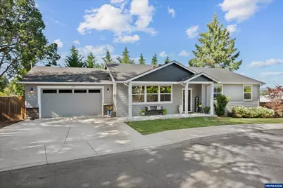 1194 SW Maple St, Dallas, OR 97338 - Photo 2