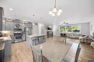 1194 SW Maple St, Dallas, OR 97338 - Photo 18