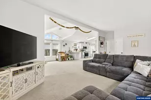 1614 Granite St, Woodburn, OR 97071 - Photo 2