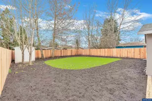 398 21st St, Salem, OR 97301 - Photo 28