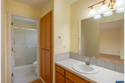 4237 Strawberry Ct NE, Salem, OR 97305 - Photo 30