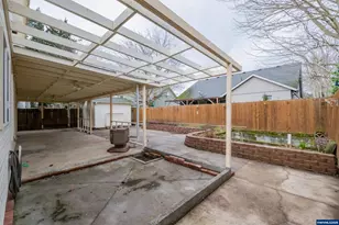 4237 Strawberry Ct NE, Salem, OR 97305 - Photo 46