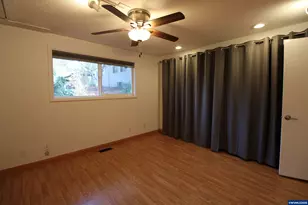 1035 Chestnut St NW, Salem, OR 97304 - Photo 18