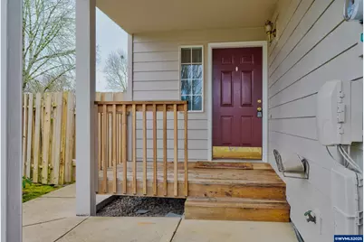 2081 SW Fellows St, McMinnville, OR 97128 - Photo 4