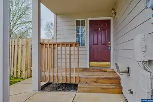 2081 SW Fellows St, McMinnville, OR 97128 - Photo 4