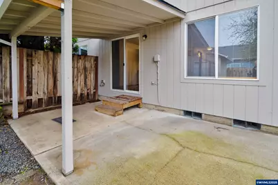 2081 SW Fellows St, McMinnville, OR 97128 - Photo 6