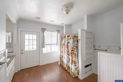 96470 99 Hwy, Junction City, OR 97448 - Photo 14