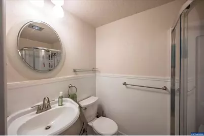 1010 Well St, Silverton, OR 97381 - Photo 18