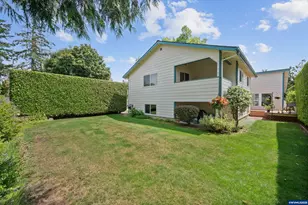 1010 Well St, Silverton, OR 97381 - Photo 2