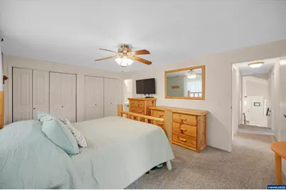 1010 Well St, Silverton, OR 97381 - Photo 16