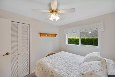 1010 Well St, Silverton, OR 97381 - Photo 40