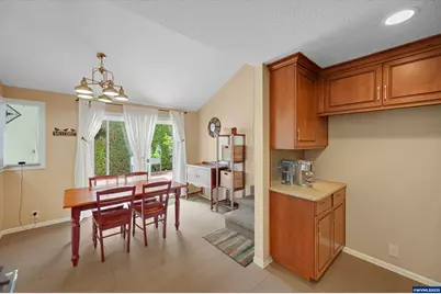 1010 Well St, Silverton, OR 97381 - Photo 22