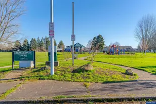 4933 Regal Dr NE, Salem, OR 97301 - Photo 34