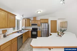 37905 S Wilhoit Rd, Molalla, OR 97038 - Photo 8