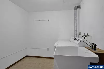 9790 NE Benton St, Newport, OR 97365 - Photo 32