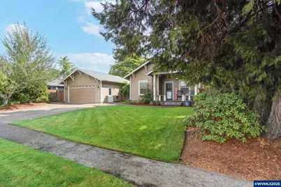 240 N Noble Av, Stayton, OR 97383 - Photo 2