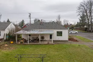 590 Monmouth St, Independence, OR 97351 - Photo 40