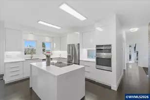 6388 Cascade Hwy NE, Silverton, OR 97381 - Photo 14