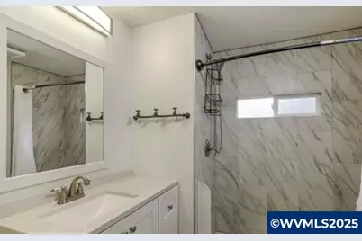 1930 Hampden Ln NE, Salem, OR 97305 - Photo 10