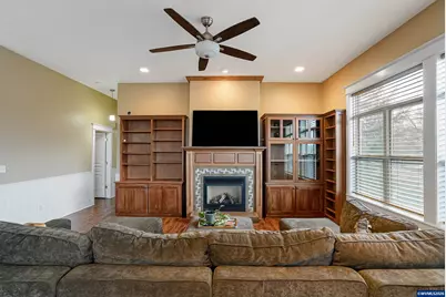 1133 Enstad Ln, Silverton, OR 97381 - Photo 6