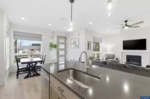 1818 SW 53rd St, Corvallis, OR 97333 - Photo 16