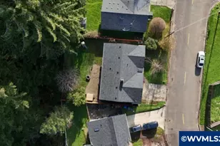 1268 SE 18th St, Toledo, OR 97391 - Photo 6