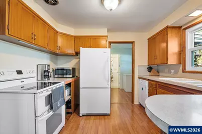 760 Birch St, Sweet Home, OR 97386 - Photo 6