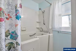 760 Birch St, Sweet Home, OR 97386 - Photo 8