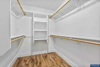 1075 12th St, Sweet Home, OR 97386 - Photo 16