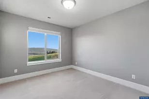 2730 Eagles Eye Ave NW, Salem, OR 97304 - Photo 38