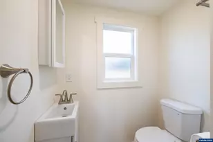 4641 SW Coast Ave, Lincoln City, OR 97367 - Photo 24