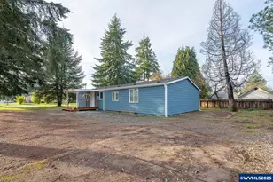 1190 27th Avenue, Sweet Home, OR 97386 - Photo 2