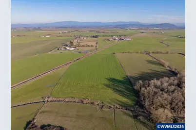 33877 Red Bridge Rd SE, Albany, OR 97322 - Photo 2