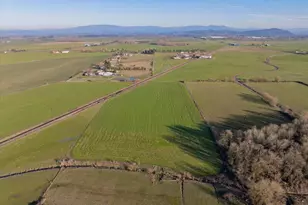 33877 Red Bridge Rd SE, Albany, OR 97322 - Photo 2