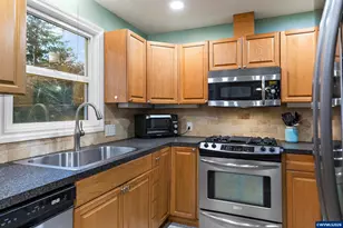4055 Alana Ave SE, Salem, OR 97302 - Photo 14
