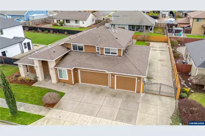 2998 NE Zuhlke Ln, Albany, OR 97321 - Photo 4