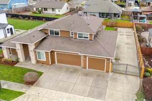 2998 NE Zuhlke Ln, Albany, OR 97321 - Photo 4