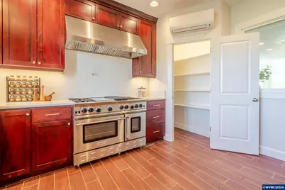 2998 NE Zuhlke Ln, Albany, OR 97321 - Photo 14