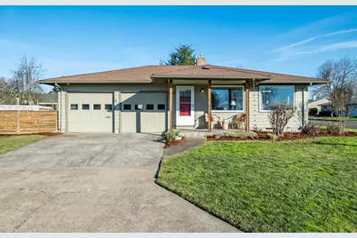 2299 Country Club Ter, Woodburn, OR 97071 - Photo 2
