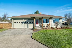 2299 Country Club Terrace, Woodburn, OR 97071 - Photo 2