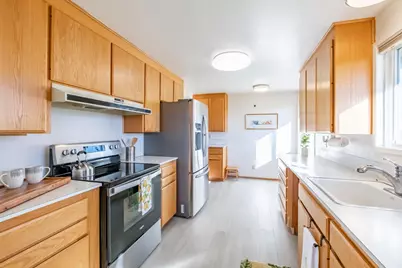 2299 Country Club Ter, Woodburn, OR 97071 - Photo 12