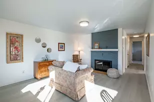 2299 Country Club Terrace, Woodburn, OR 97071 - Photo 4