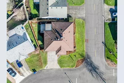 2299 Country Club Ter, Woodburn, OR 97071 - Photo 40